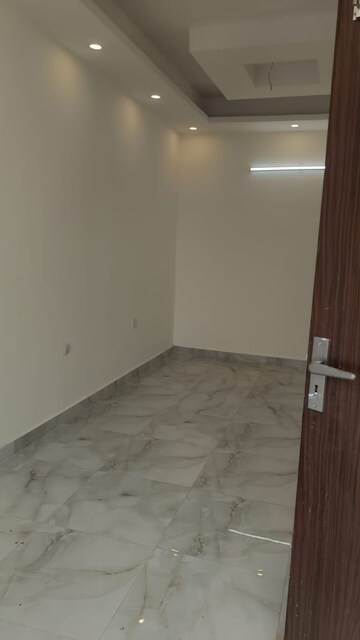 3 BHK Builder Floor For Resale in Noida Central Noida  7284416