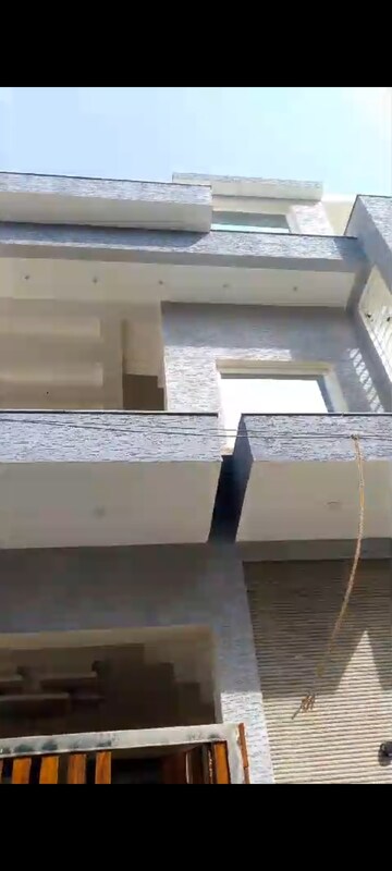 Master Bedroom in 4 BHK Independent House at Amausi – for Sale