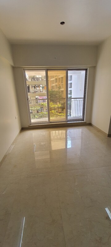 Room in 1 BHK Apartment at SN Medtiya Raviraj, Bhayandar East – for Sale