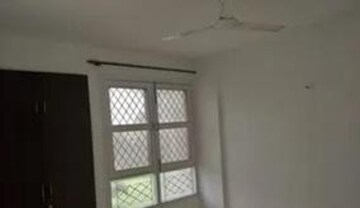 Room in 3 BHK Apartment at Tulip White, Sector 69 – for Sale
