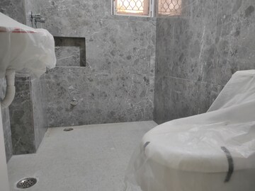 Bathroom in 3.5 BHK Apartment at Sector 22 Dwarka – for Sale