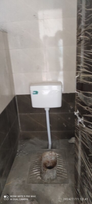 Bathroom in 1 BHK Apartment at Classic Gloria, Kondhwa Budruk – for Sale