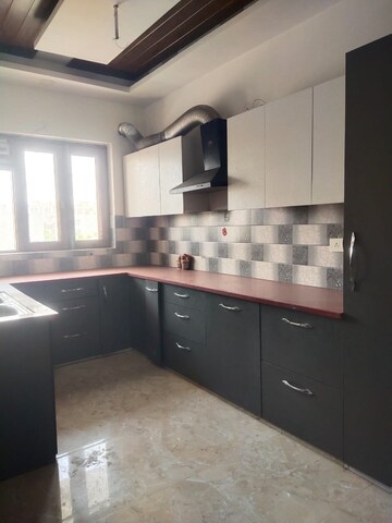 Kitchen in 3 BHK Builder Floor at BPTP Park Elite Floors, Sector 85 – for Sale