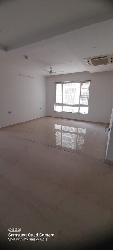 Room in 3 BHK Apartment at My Home Bhooja, Hi Tech City – for Sale