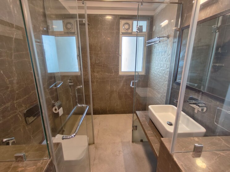 Kitchen, skylon-tower 4 Bedroom 3500 Sq.Ft. Apartment In Boat Club Road Pune 7285119