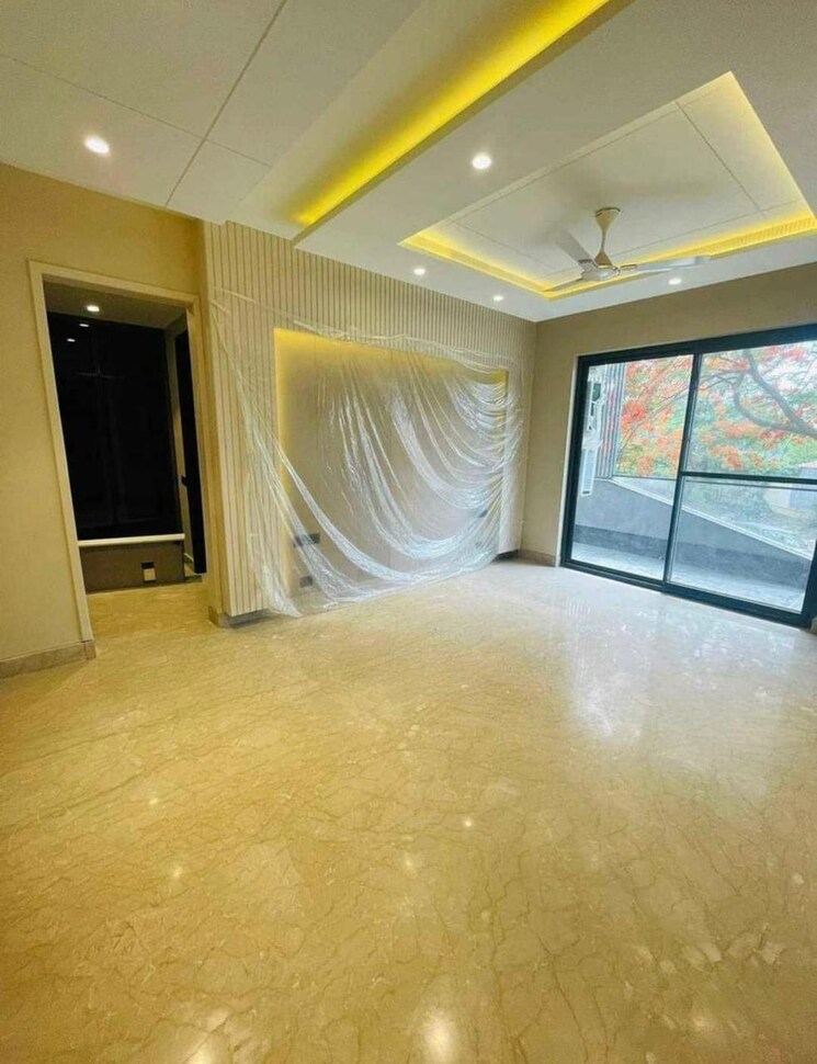 Room, sushant-lok-3 4 Bedroom 380 Sq.Yd. Builder Floor In Sector 57 Gurgaon 7285129