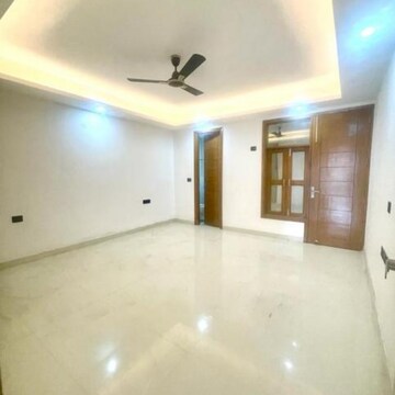 Room in 2 BHK Builder Floor at Panchsheel Vihar – for Sale