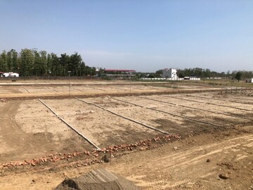  Plot For Sale in Delhi Road