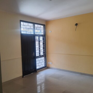 Room in 4 BHK Villa at Sushant Lok Iii – for Sale