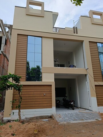 Balcony in 4 BHK Independent House at Bhatagaon – for Sale