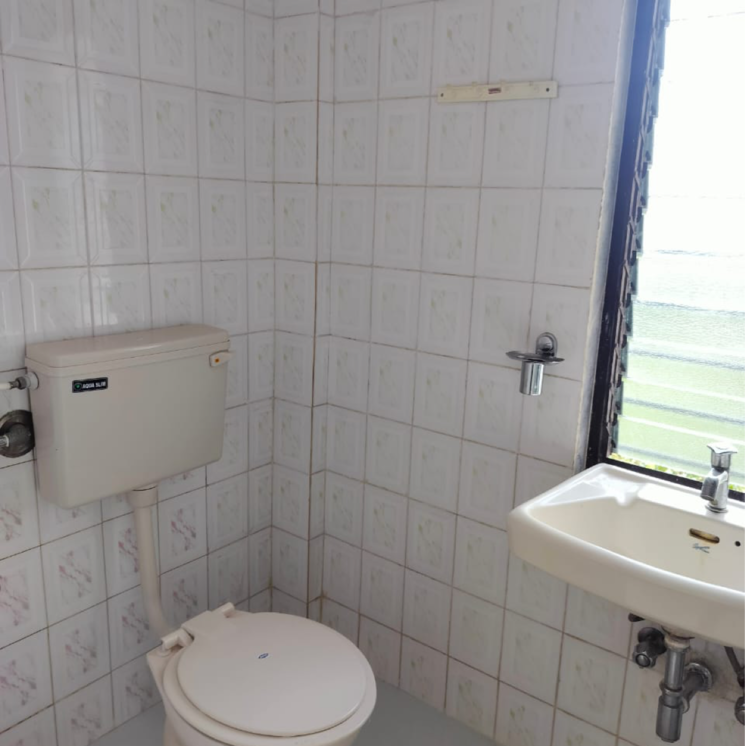 Bathroom, sai-complex-housing 1 Bedroom 430 Sq.Ft. Apartment In Anand Park Mumbai 7286204