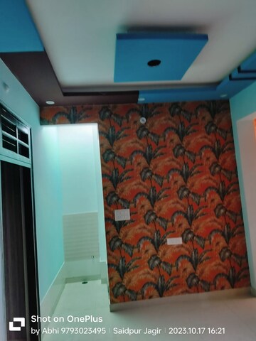 Bedroom in 3 BHK Independent House at Jankipuram Extension – for Sale