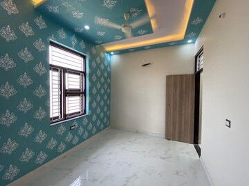 Room in 3 BHK Independent House at Kalwar Road – for Sale