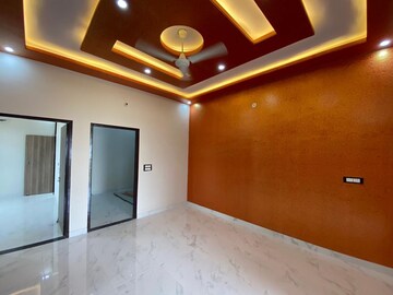 Room in 3 BHK Independent House at Kalwar Road – for Sale