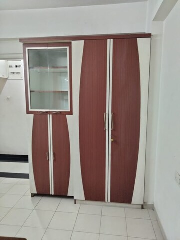 Furnished Amenities in 2 BHK Apartment at Sheth Vasant Sagar Complex, Kandivali East – for Sale