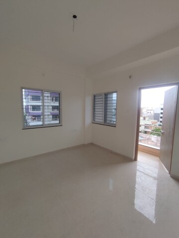 Room in 3 BHK Apartment at Manish Nagar – for Sale
