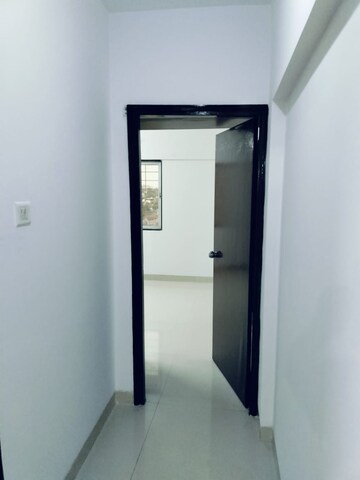 Room in 3 BHK Apartment at Nancy Towers, Wanowrie – for Sale