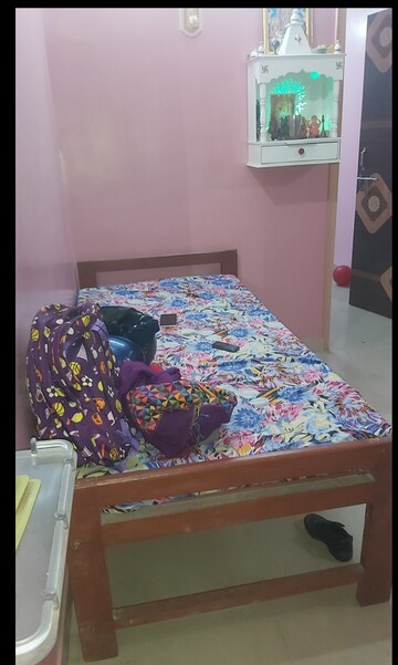 Bedroom in 2.5 BHK Builder Floor at Mayur Vihar Phase 1 – for Sale