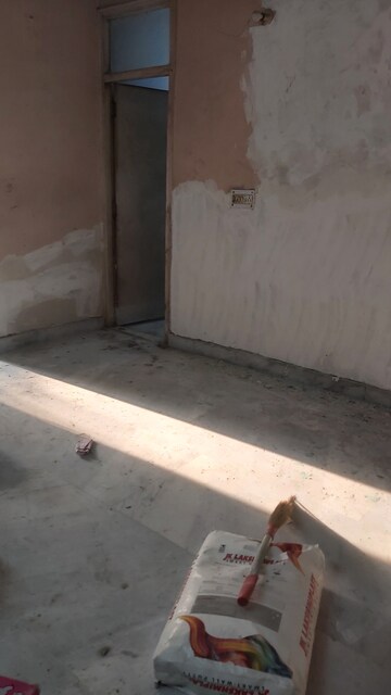 Balcony in 2.5 BHK Builder Floor at Mayur Vihar Phase 1 – for Sale