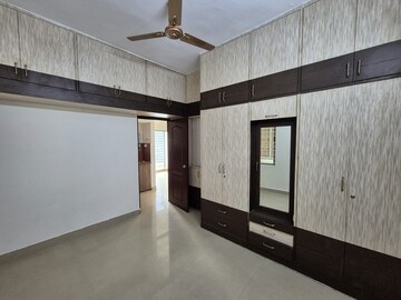 Room in 3 BHK Apartment at Satyanarayana Enclave, Madinaguda – for Sale