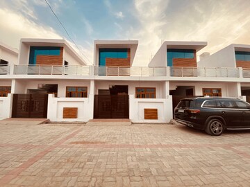 2 BHK Villa – Exterior View View at Safedabad - for Sale