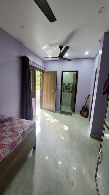 Master Bedroom in 2 BHK Builder Floor at Dilshad Garden – for Sale