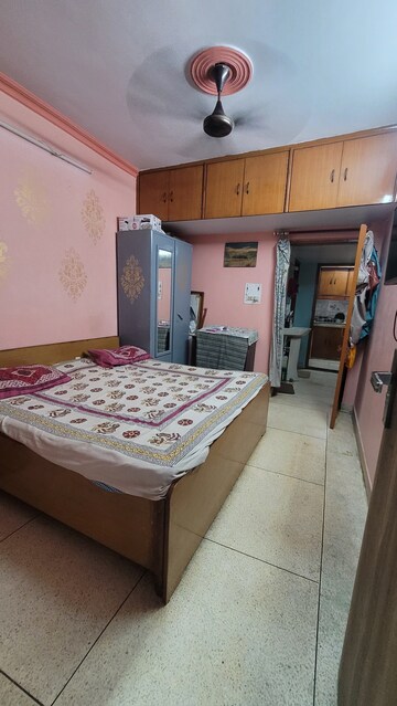 Master Bedroom in 2 BHK Builder Floor at Dilshad Garden – for Sale
