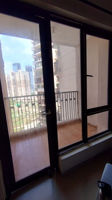 Room in 2 BHK Apartment at Logix Blossom County, Sector 137 – for Sale