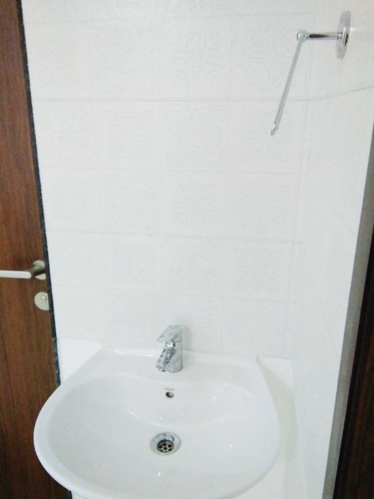 Bathroom, vilas-javdekar-yashwin 2 Bedroom 611 Sq.Ft. Apartment In Hinjewadi Phase 2 Pune 7287993