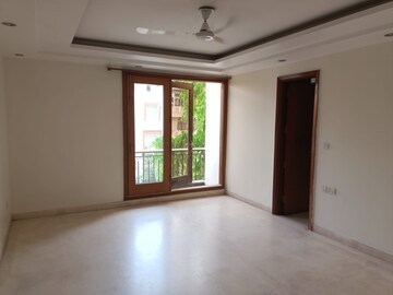 Room in 4 BHK Builder Floor at Safdarjung Development Area – for Sale