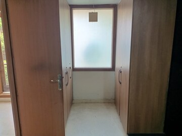 Room in 4 BHK Builder Floor at Safdarjung Development Area – for Sale