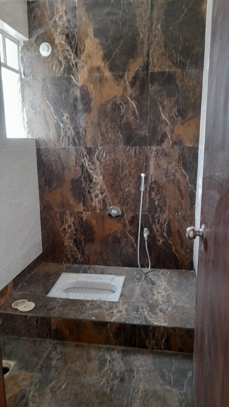 Bathroom, charwad-indu-paradise 2 Bedroom 774 Sq.Ft. Apartment In Ambegaon Budruk Pune 7288374