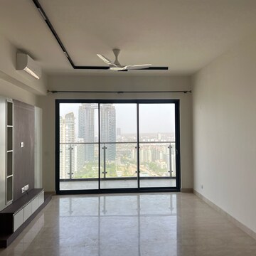 Room in 4 BHK Apartment at M3M Latitude, Sector 65 – for Sale