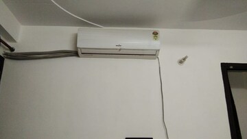 Furnished Amenities in 1 BHK Builder Floor at Mahavir Enclave – for Sale