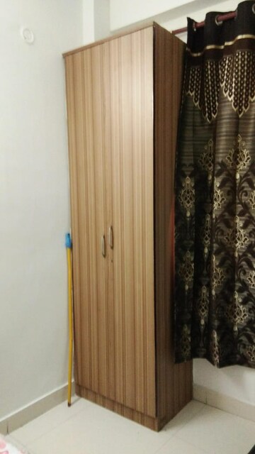 Building Lobby in 1 BHK Builder Floor at Mahavir Enclave – for Sale