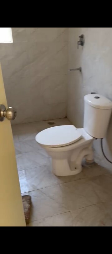 Bathroom in 3.5 BHK Apartment at Omaxe Heights, Sector 86 – for Sale