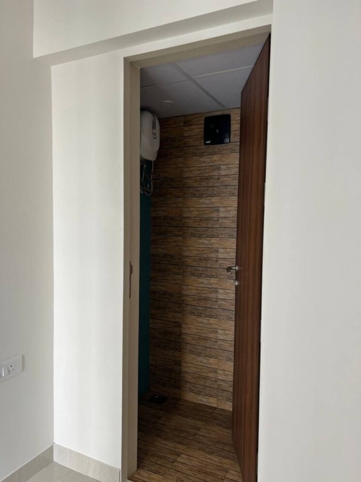 Bathroom, lodha-quality-home-tower-5 1 Bedroom 289 Sq.Ft. Apartment In Majiwada Thane 7289292