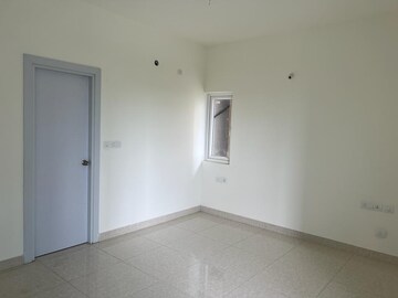Room in 2 BHK Apartment at Prestige High Fields, Gachibowli – for Sale