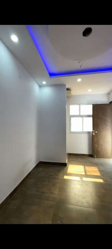 Room in 3 BHK Builder Floor at Mahavir Enclave 1 – for Sale