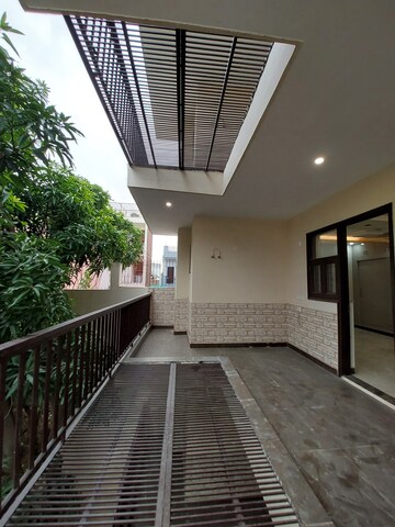 Balcony in 3 BHK Builder Floor at Sector 28 – for Sale