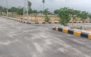 Plot For Sale in Hafeezpet