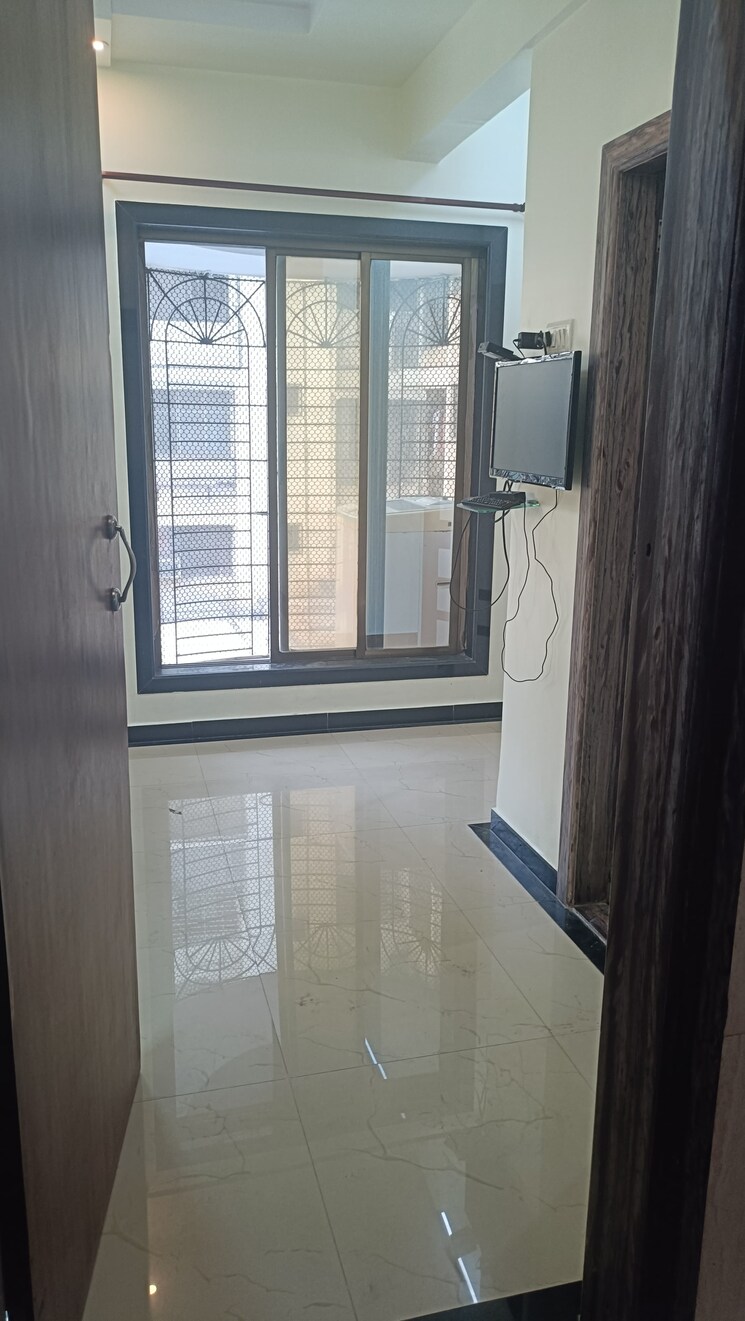 Room, flower-valley-complex 1 Bedroom 430 Sq.Ft. Apartment In Khopat Thane 7290212