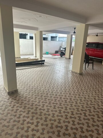 Parking in 3 BHK Builder Floor at Bptp District Faridabad, Sector 81 – for Sale