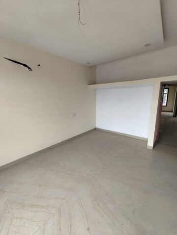 Room in 3 BHK Independent House at Sector 117 – for Sale