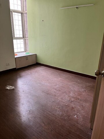 Room in 3 BHK Apartment at Sector 134 – for Sale