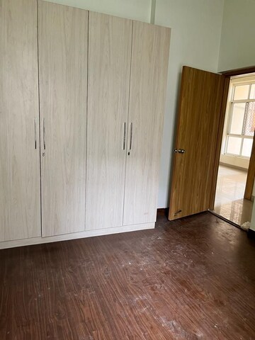 Room in 3 BHK Apartment at Sector 134 – for Sale