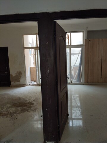 Kitchen in 5 BHK Villa at Amrapali Leisure Valley, Tech Zone 4 Greater Noida – for Sale