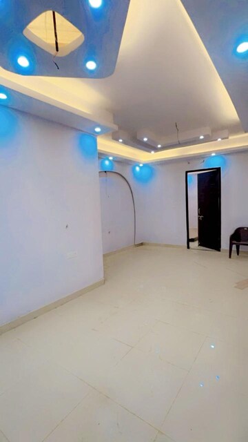 Room in 2 BHK Independent House at Faizabad Road – for Sale