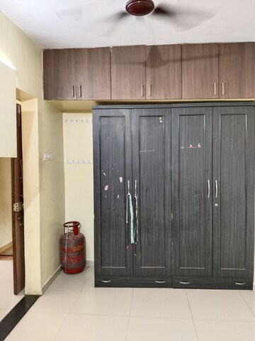 Furnished Amenities in 1 BHK Apartment at Audi Arcade CHS, Bibwewadi – for Sale