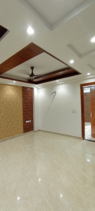 Furnished Amenities in 3 BHK Builder Floor at Puri Aman Vilas, Sector 89 – for Sale